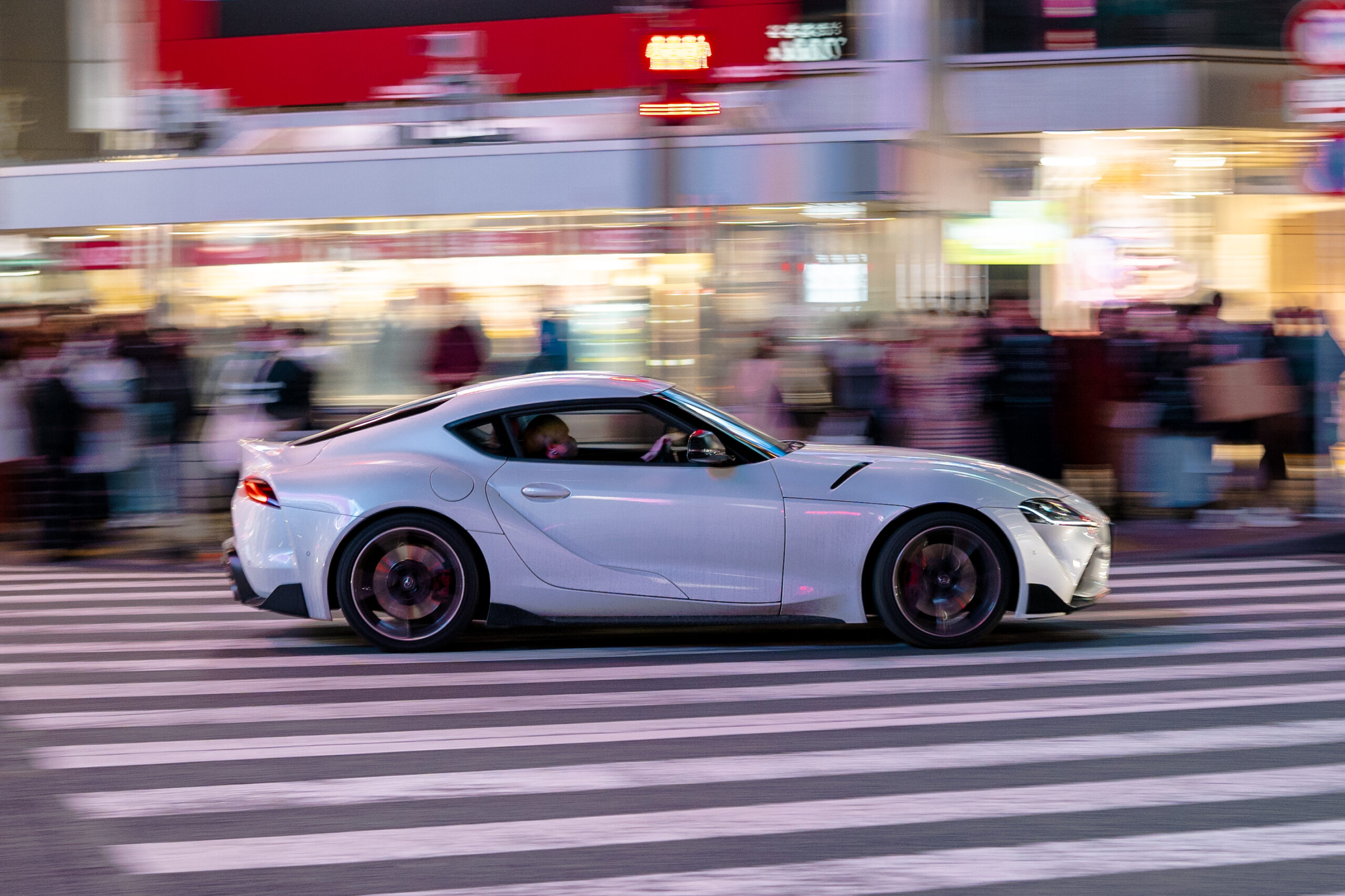 Car – Shibuya Crossing